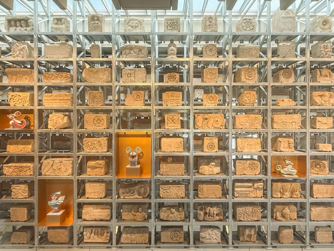Galerie mur lapidaire XII Appels créatures mythiques
